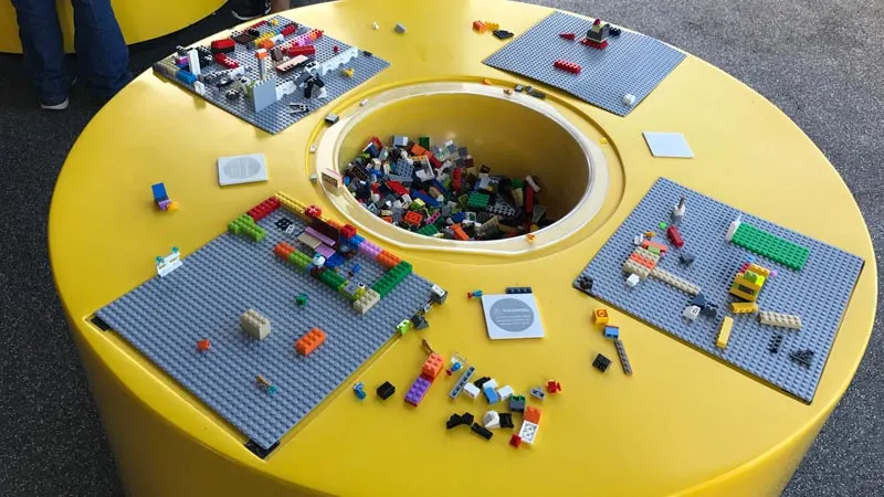 Lego Store build zone.