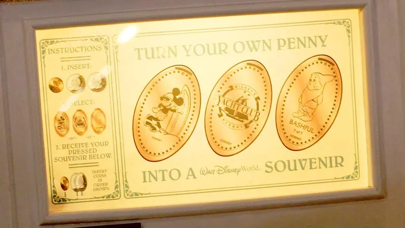 10 Cheap Disney Souvenirs: And some that are FREE! 2