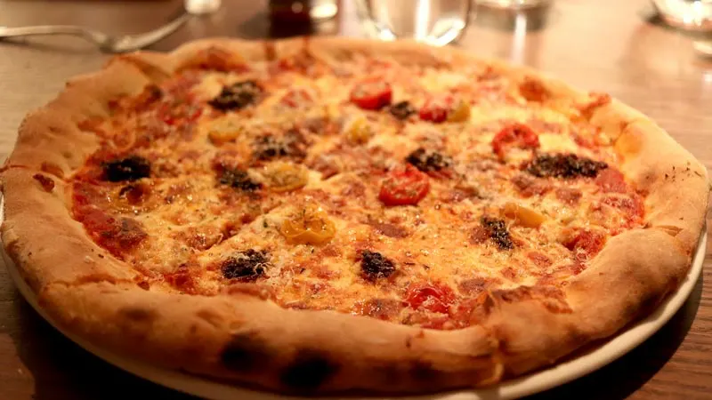 Pizza alla Salsiccia