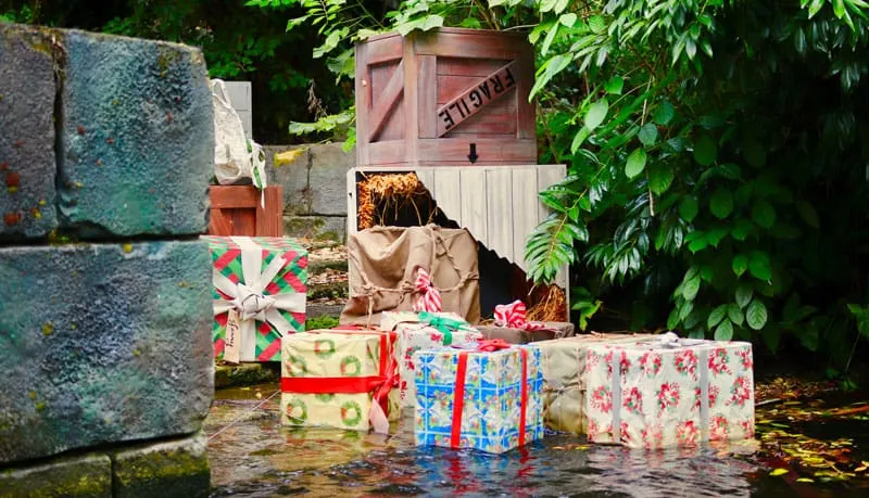Jingle Cruise Takes Over the Jungle Cruise 8
