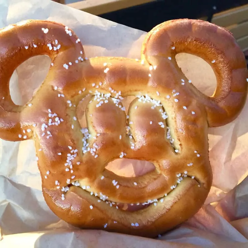 15+ Best Mickey Shaped Treats at Disney World 2