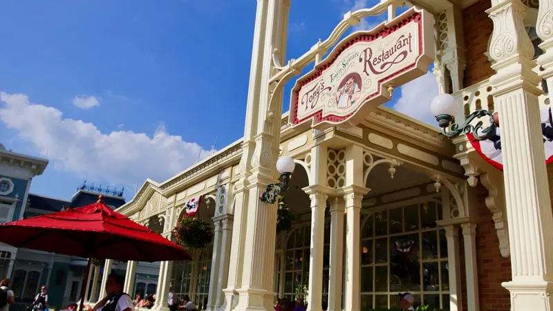 Best Outdoor Dining at Disney World 6