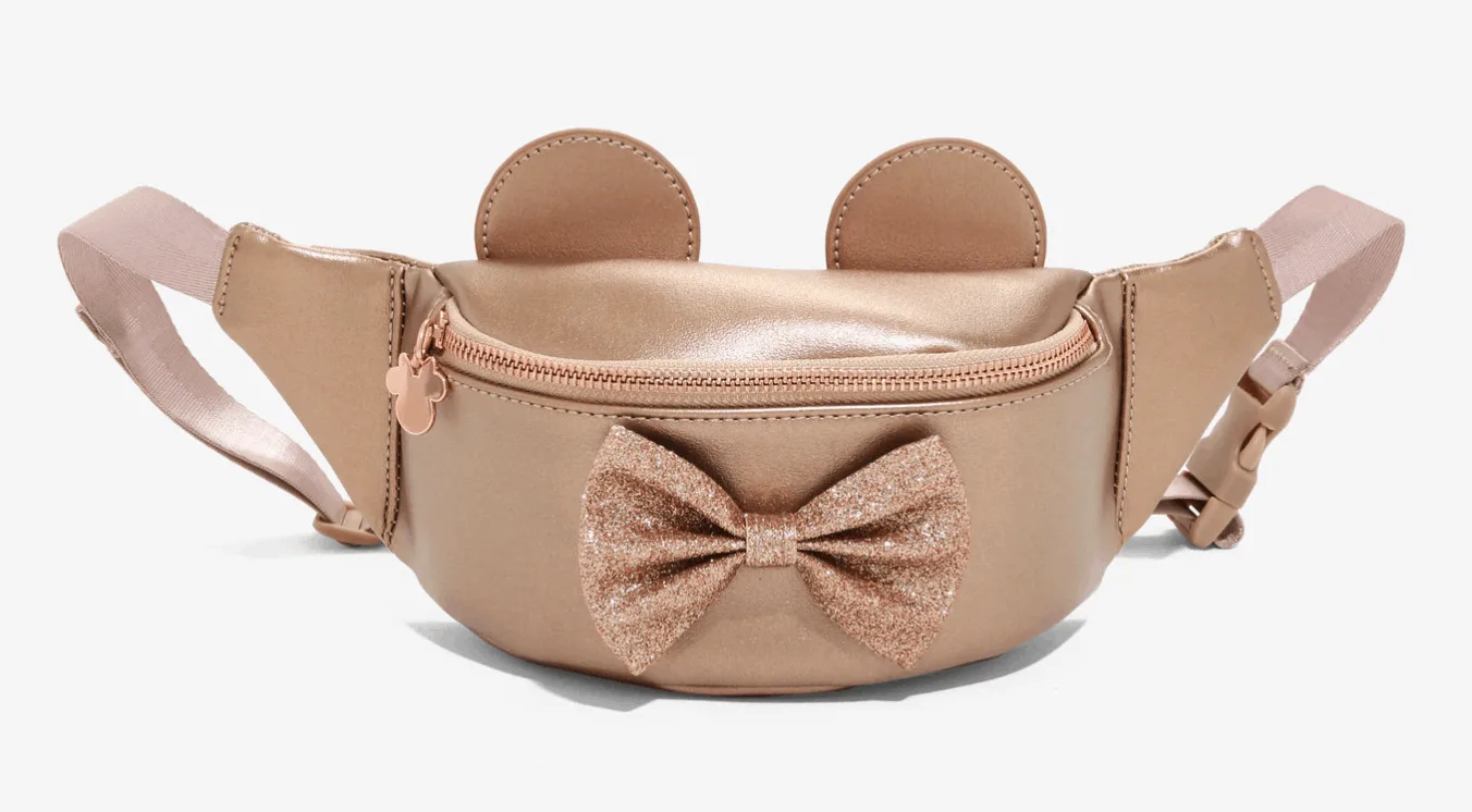 Fanny Packs Are Back in Fashion 14