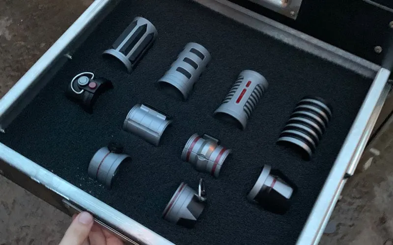 Build a Custom Lightsaber at Savi's Workshop 4