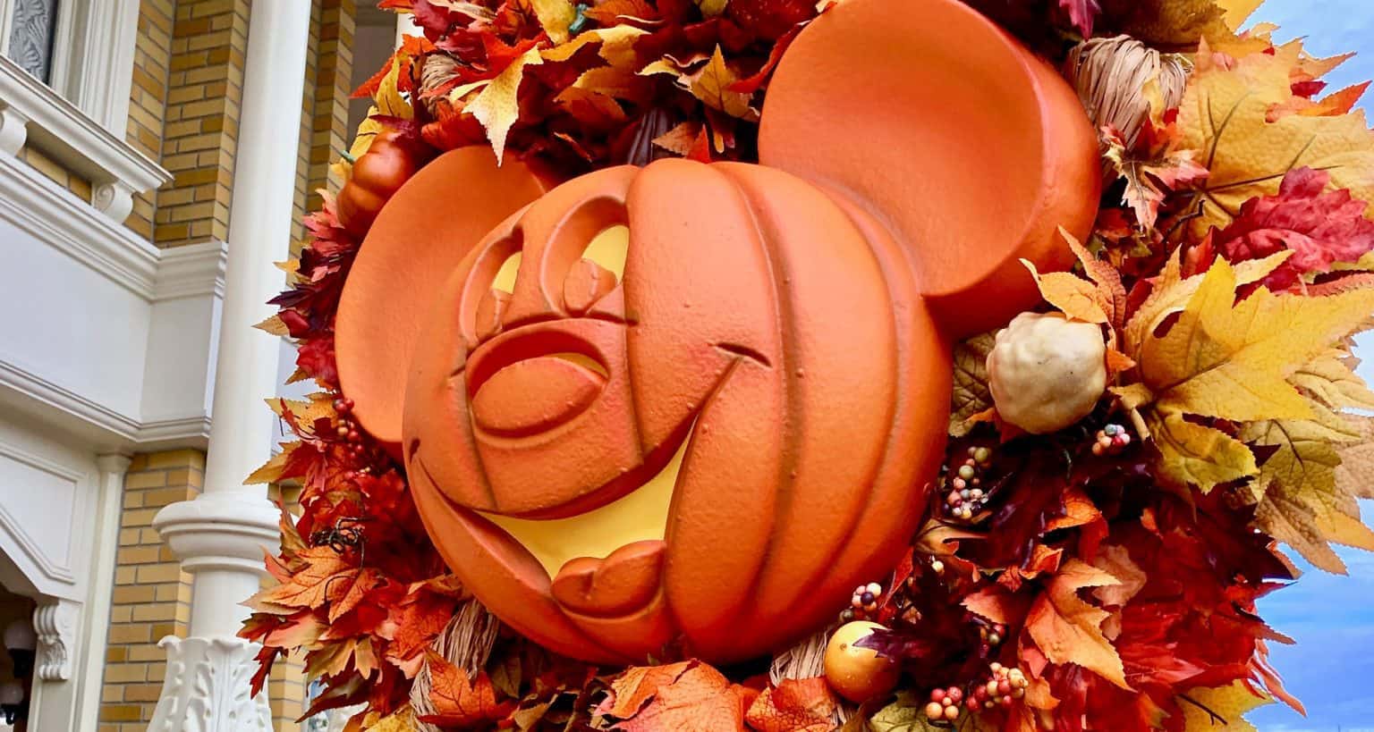 Halloween Decorations at Disney World are Coming! • WDW Vacation Tips