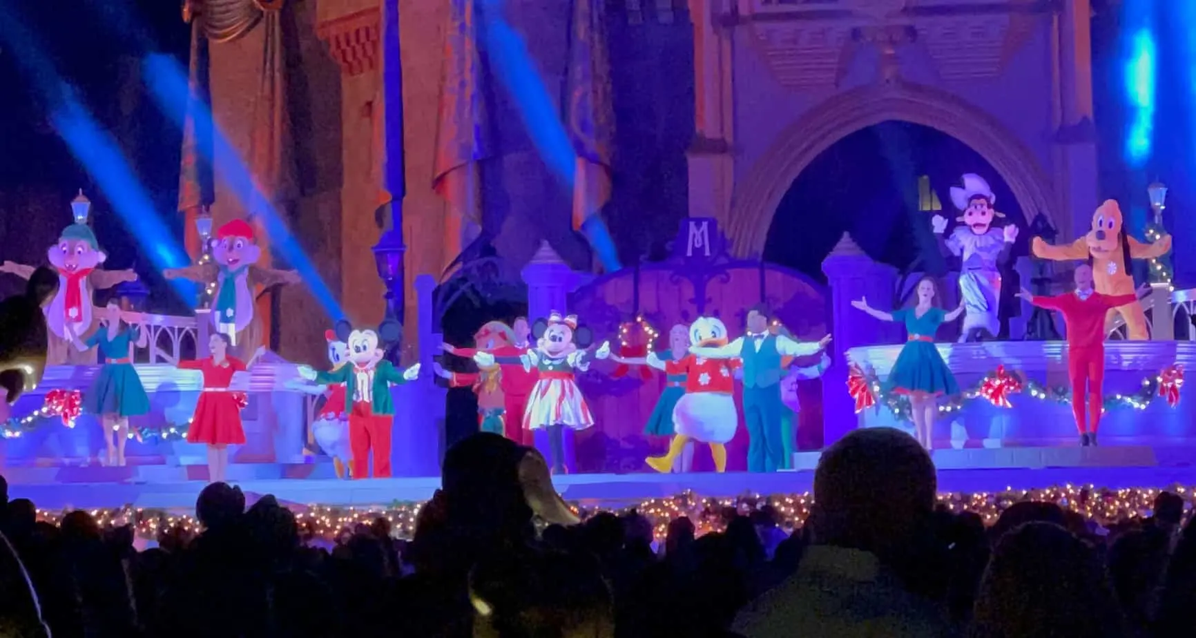 5 Reasons Why Mickey's Very Merry Christmas Party is a Toddler Must 3