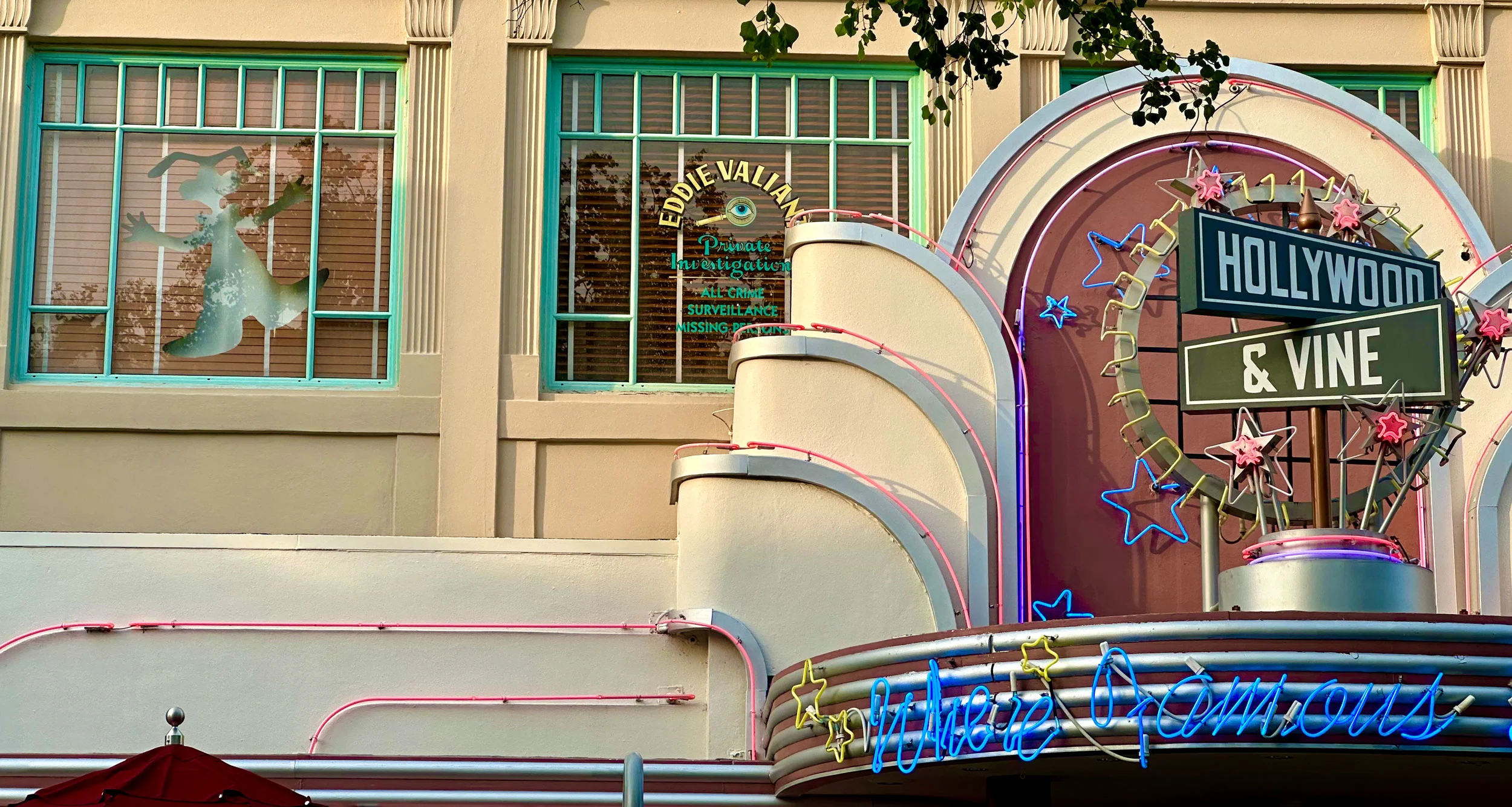 Scavenger Hunt in Hollywood Studios with FREE Printable! 3